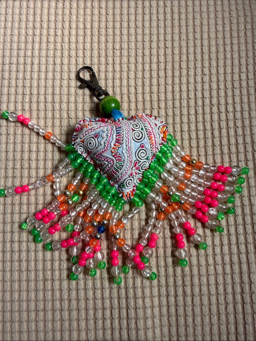 Artisanal Boho Heart Beaded Keychain - Multicolor